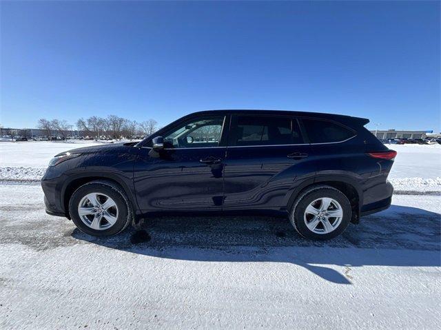 used 2023 Toyota Highlander car, priced at $34,485