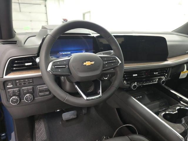 new 2025 Chevrolet Suburban car, priced at $82,625