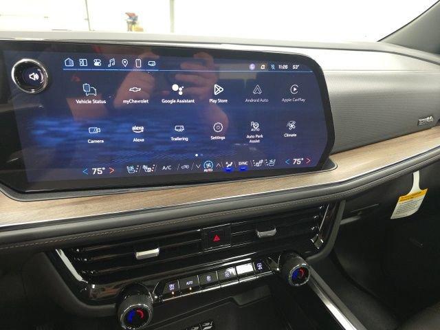 new 2025 Chevrolet Suburban car, priced at $82,625