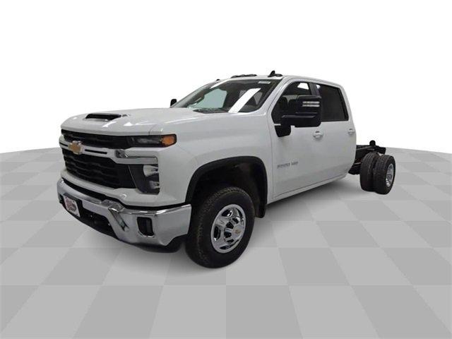 new 2025 Chevrolet Silverado 3500 car, priced at $60,253