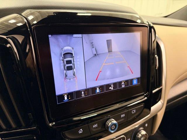 used 2022 Chevrolet Traverse car, priced at $37,987