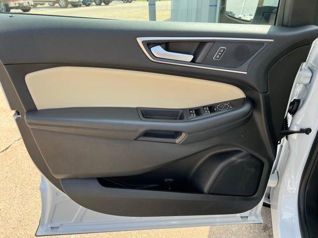 used 2024 Ford Edge car