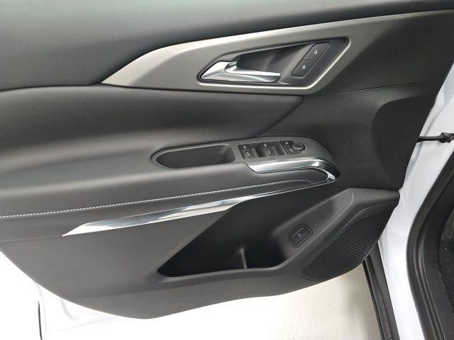 new 2026 Chevrolet Traverse car, priced at $47,915