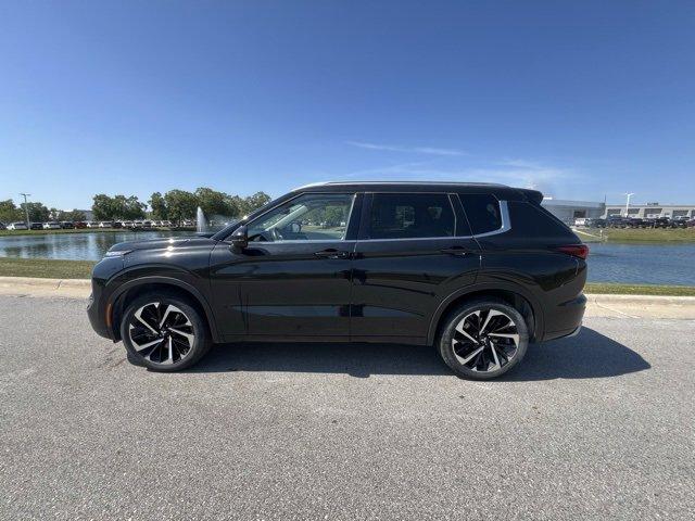 used 2022 Mitsubishi Outlander car, priced at $27,352