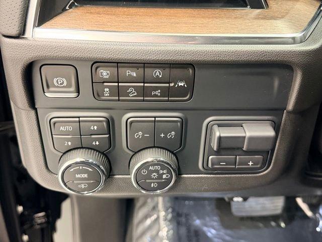 used 2025 Chevrolet Tahoe car, priced at $78,987