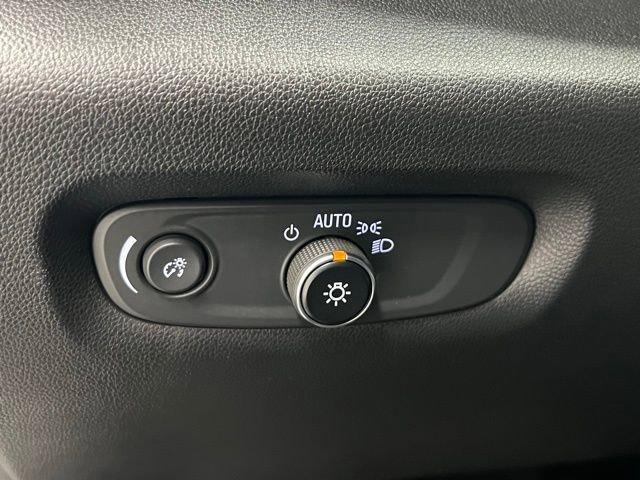 used 2023 Chevrolet Traverse car, priced at $36,617