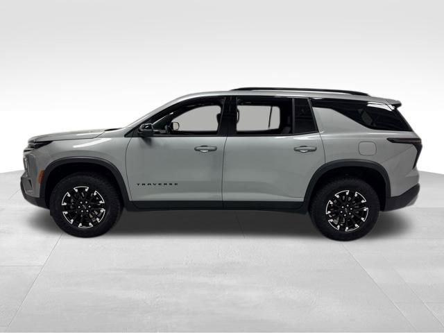 used 2024 Chevrolet Traverse car, priced at $45,527