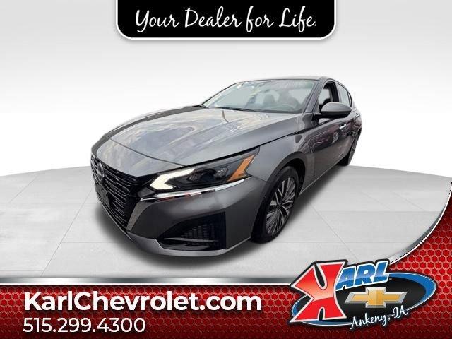 used 2023 Nissan Altima car, priced at $25,987