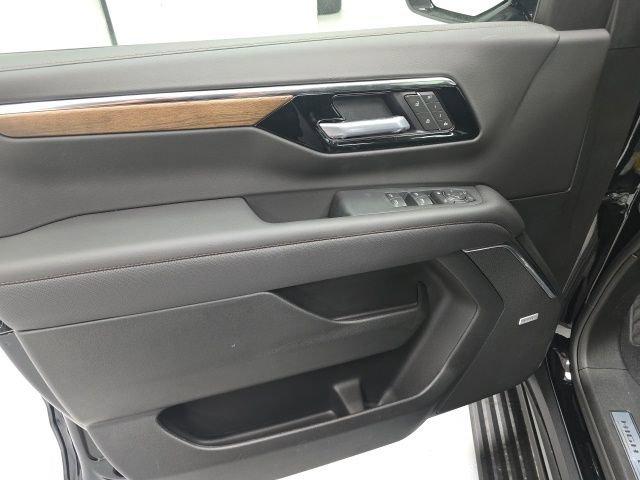 new 2026 Chevrolet Suburban car, priced at $96,909