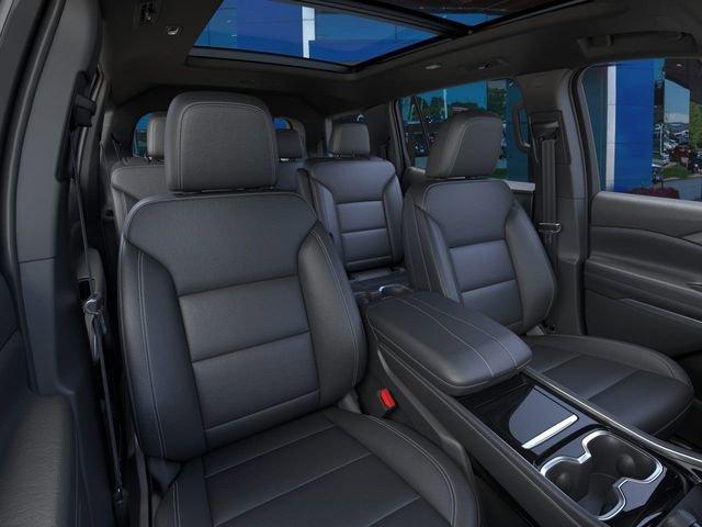 new 2025 Chevrolet Traverse car, priced at $52,130