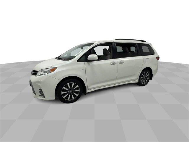 used 2018 Toyota Sienna car, priced at $31,425