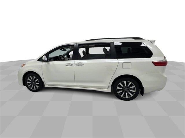 used 2018 Toyota Sienna car, priced at $31,425