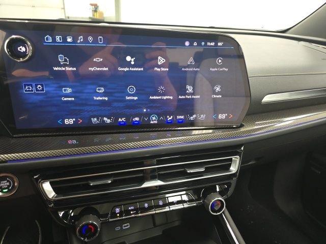 new 2026 Chevrolet Traverse car, priced at $60,495