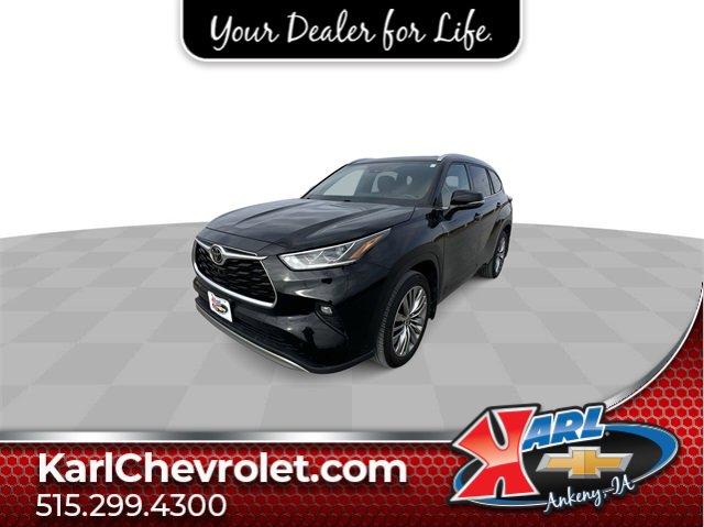 used 2021 Toyota Highlander car, priced at $36,485