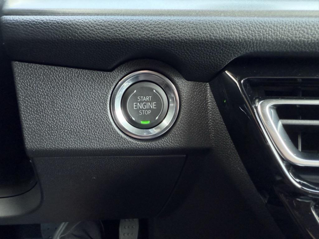 new 2026 Chevrolet Traverse car, priced at $43,579