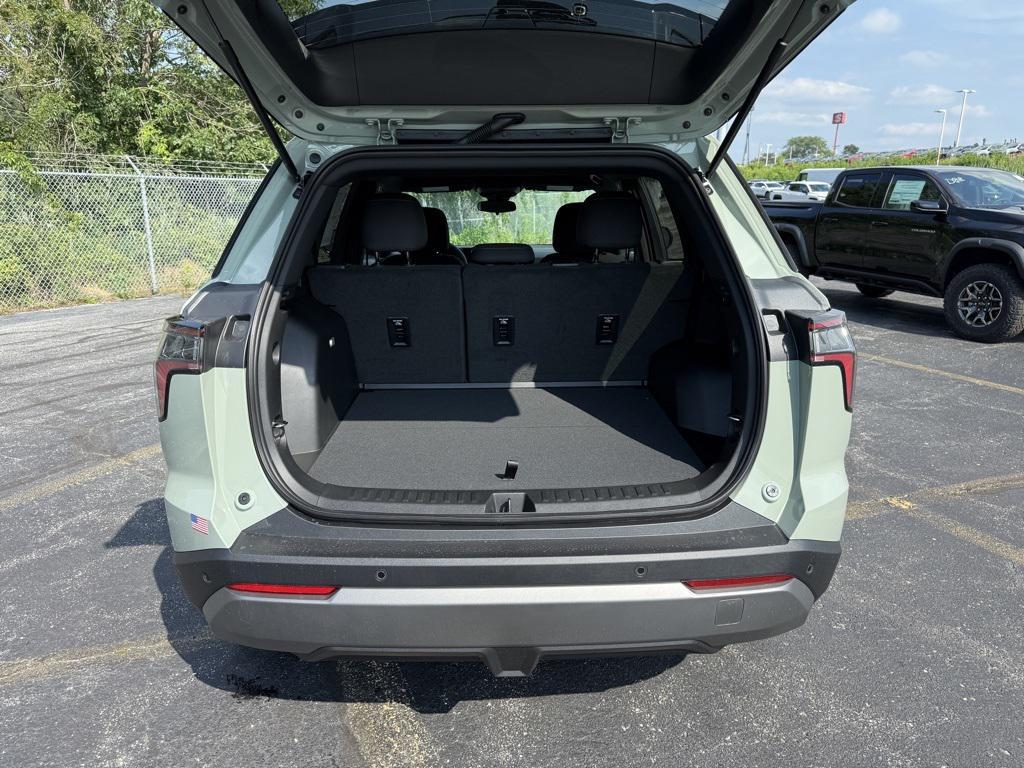 new 2026 Chevrolet Equinox car, priced at $26,918