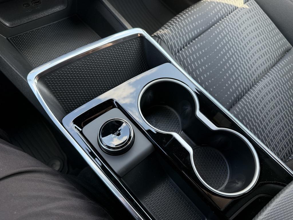 new 2026 Chevrolet Equinox car, priced at $26,918