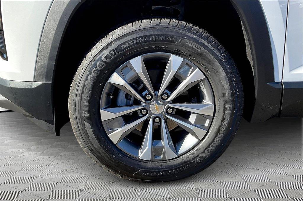 new 2026 Chevrolet Equinox car, priced at $26,739