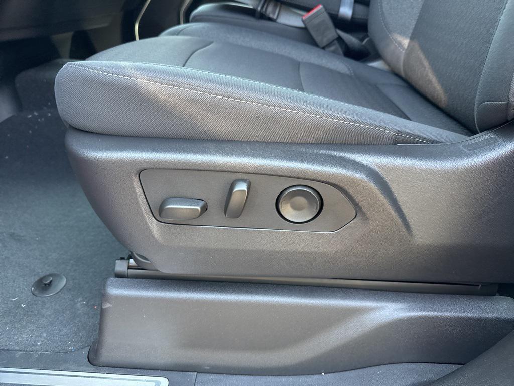 new 2025 Chevrolet Silverado 1500 car, priced at $48,081