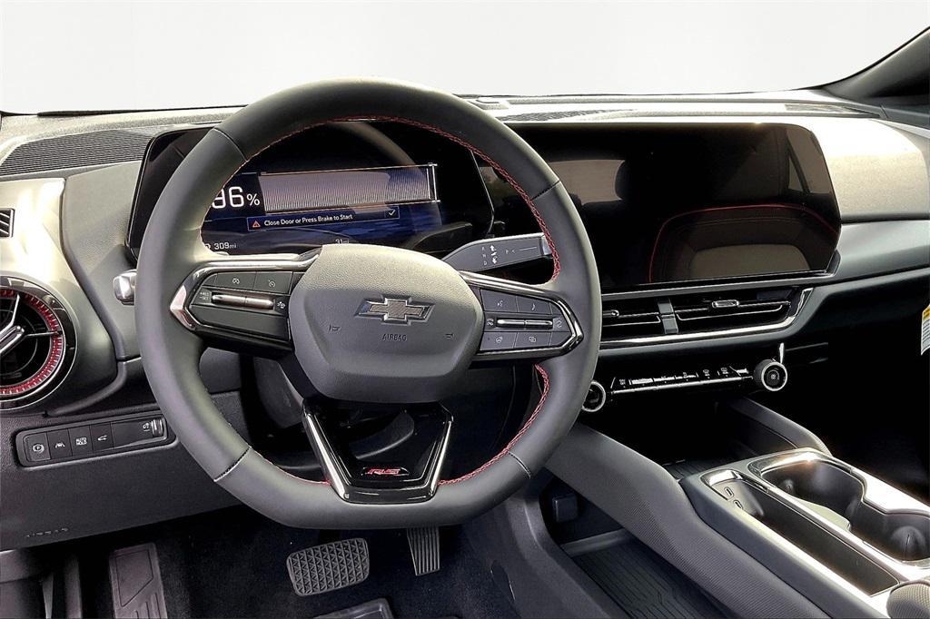 new 2025 Chevrolet Equinox EV car, priced at $42,304