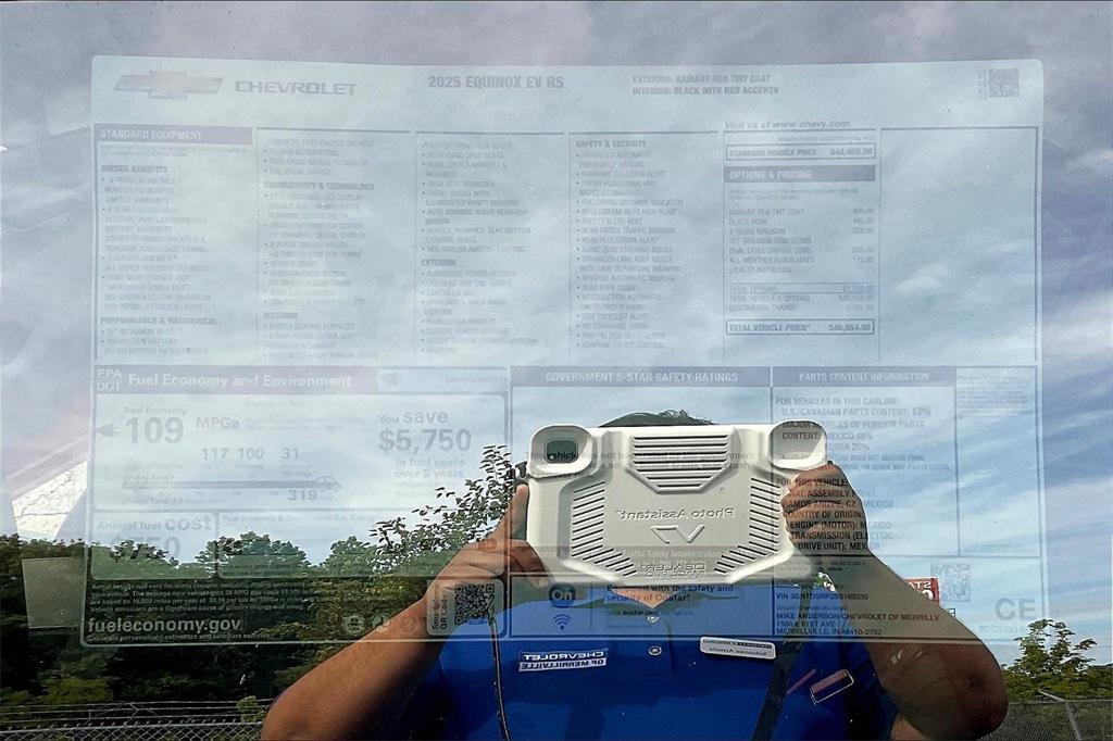 new 2025 Chevrolet Equinox EV car, priced at $42,304