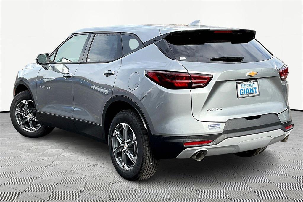 new 2025 Chevrolet Blazer car, priced at $31,991