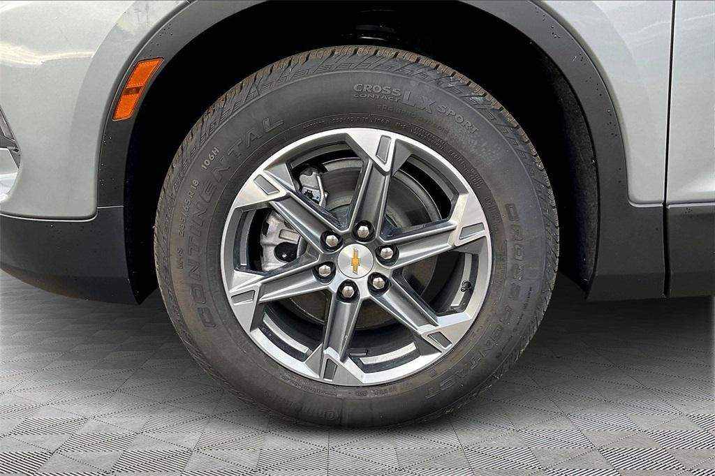 new 2025 Chevrolet Blazer car, priced at $31,991