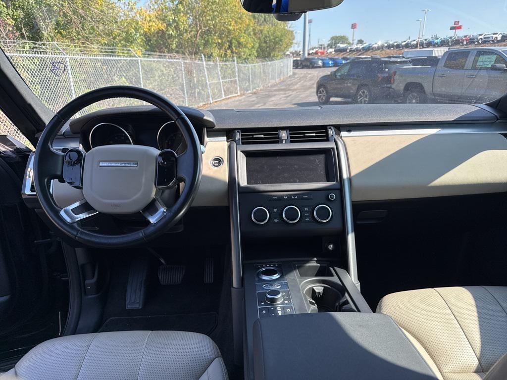 used 2020 Land Rover Discovery car, priced at $26,390