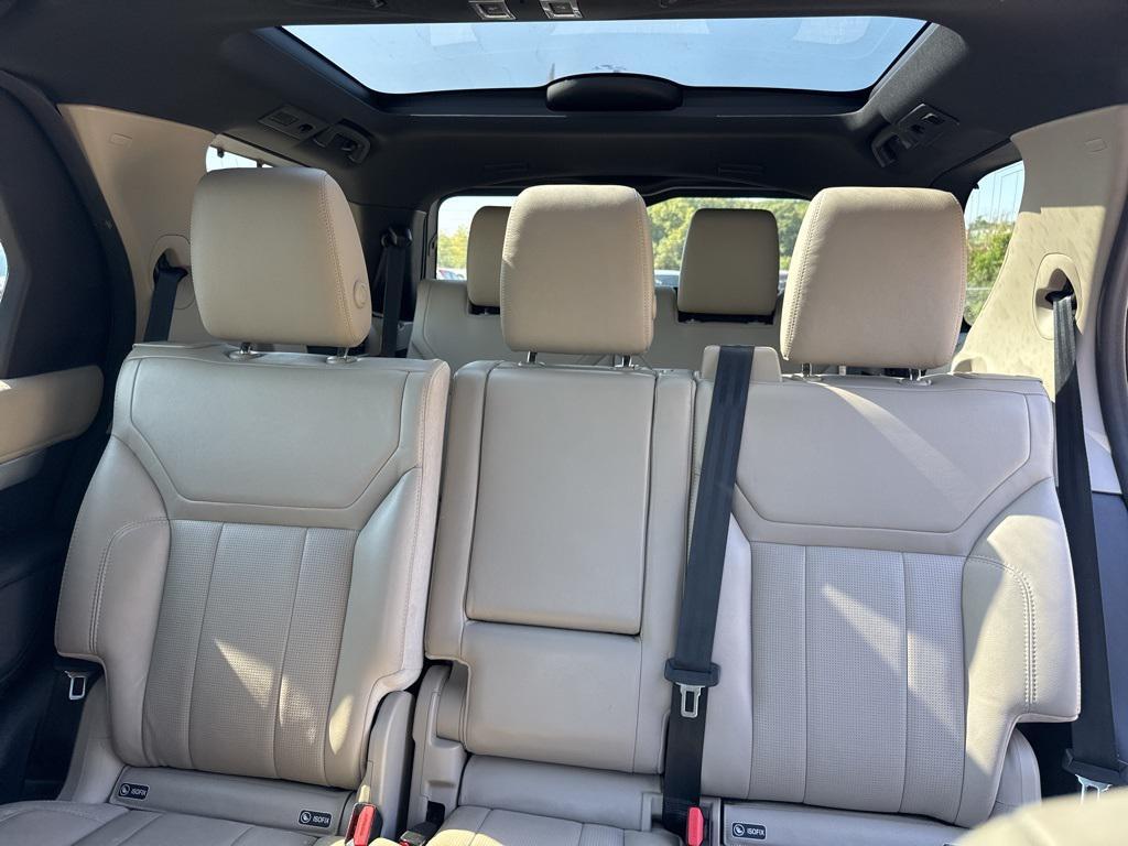 used 2020 Land Rover Discovery car, priced at $26,390