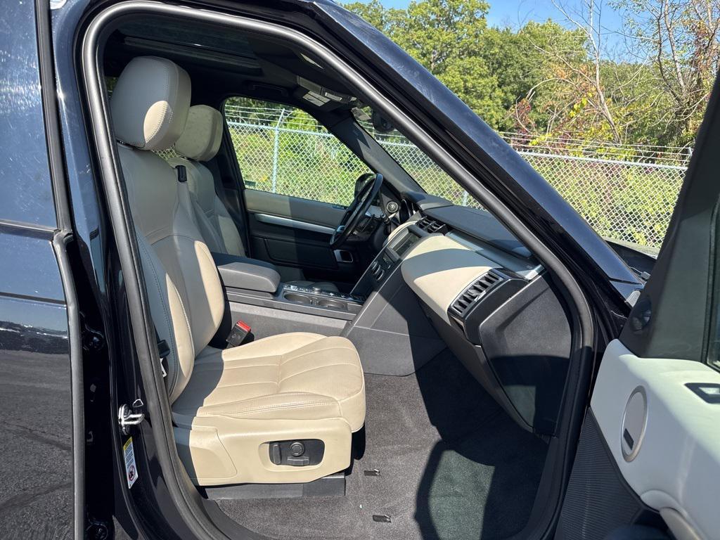 used 2020 Land Rover Discovery car, priced at $26,390