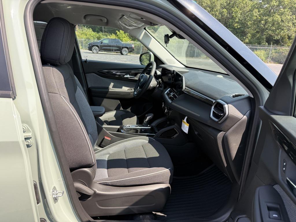 new 2026 Chevrolet TrailBlazer car, priced at $25,398