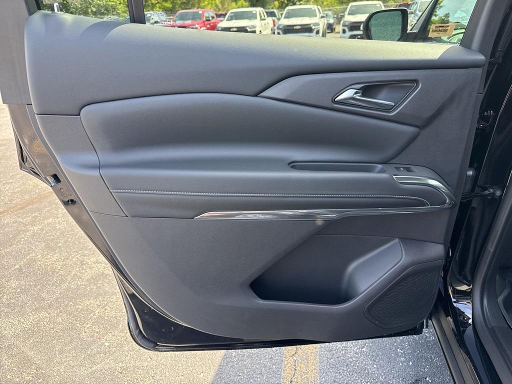 new 2026 Chevrolet Traverse car, priced at $41,395