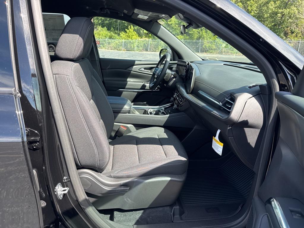 new 2026 Chevrolet Traverse car, priced at $41,395