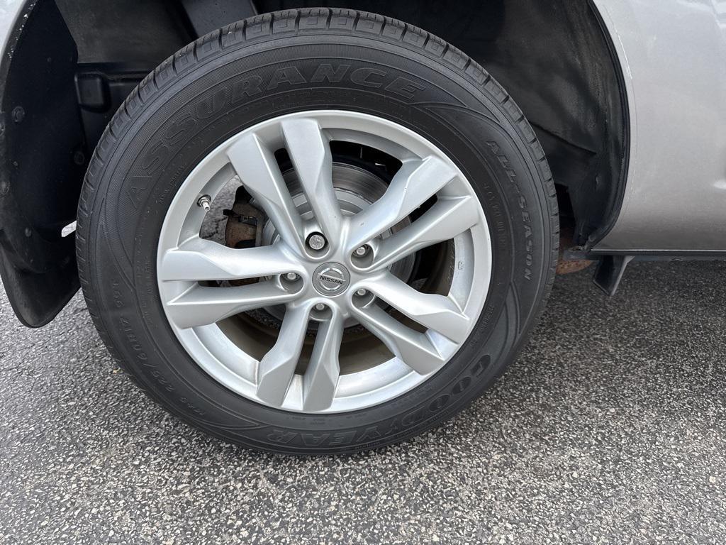 used 2015 Nissan Rogue Select car, priced at $7,500