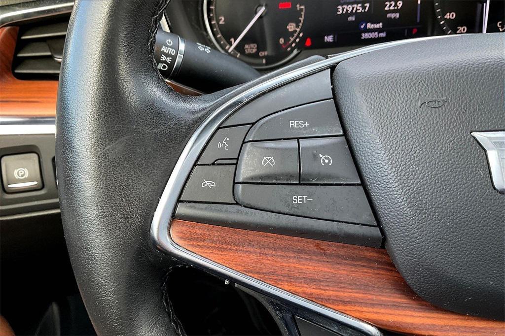 used 2021 Cadillac XT5 car, priced at $29,290