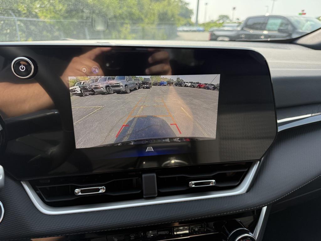 new 2026 Chevrolet Equinox car, priced at $28,734