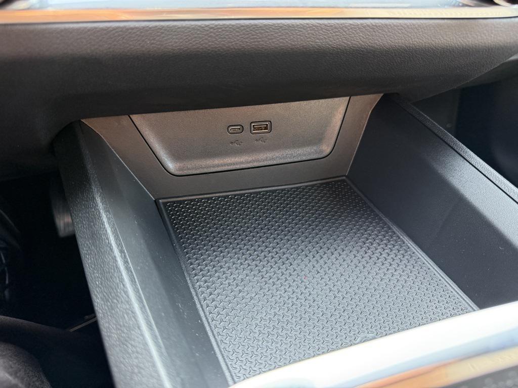 new 2026 Chevrolet Equinox car, priced at $28,734