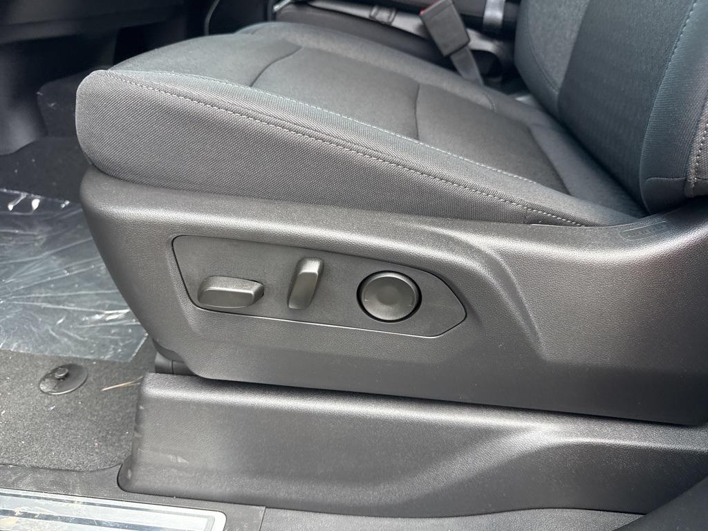 new 2025 Chevrolet Silverado 1500 car, priced at $48,081