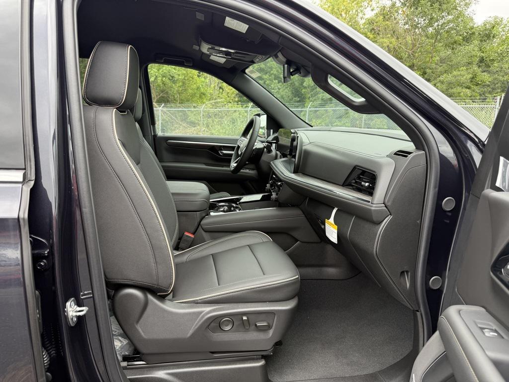 new 2025 Chevrolet Tahoe car, priced at $71,557