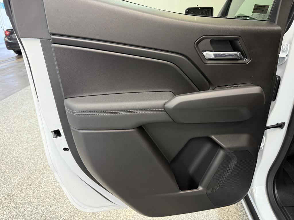 new 2025 Chevrolet Colorado car, priced at $37,136