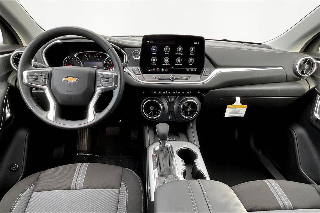 new 2025 Chevrolet Blazer car, priced at $32,722