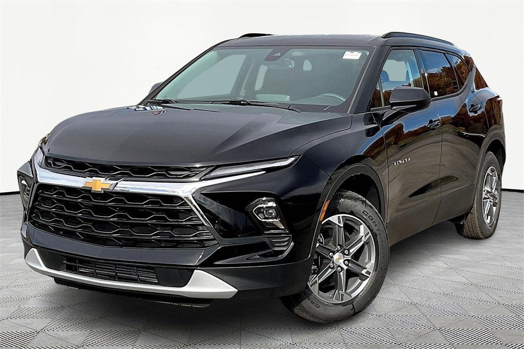 new 2025 Chevrolet Blazer car, priced at $32,722