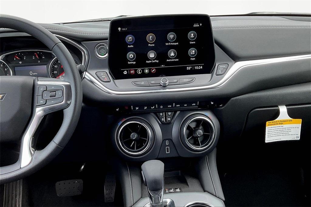 new 2025 Chevrolet Blazer car, priced at $32,722