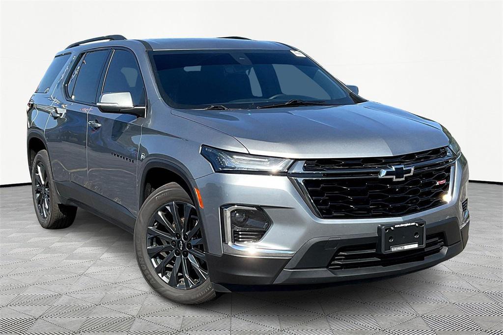 used 2023 Chevrolet Traverse car, priced at $33,900