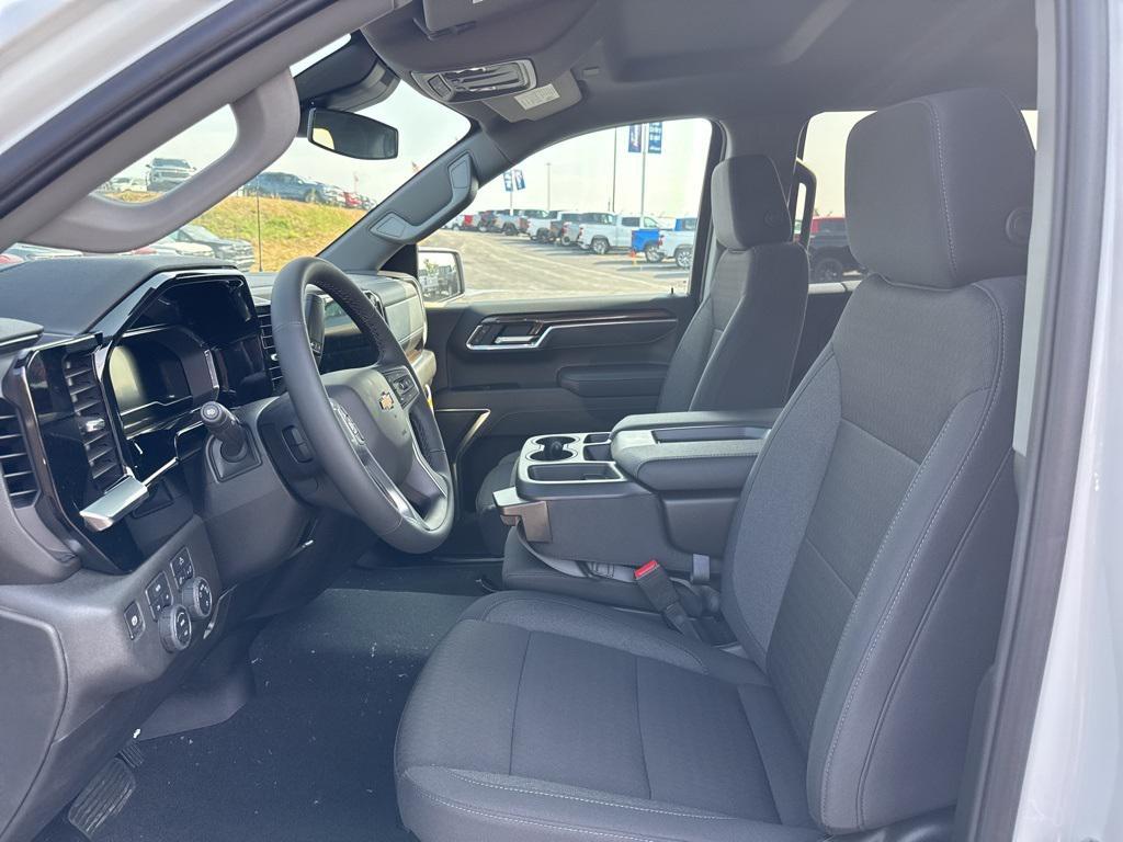 new 2025 Chevrolet Silverado 1500 car, priced at $43,903