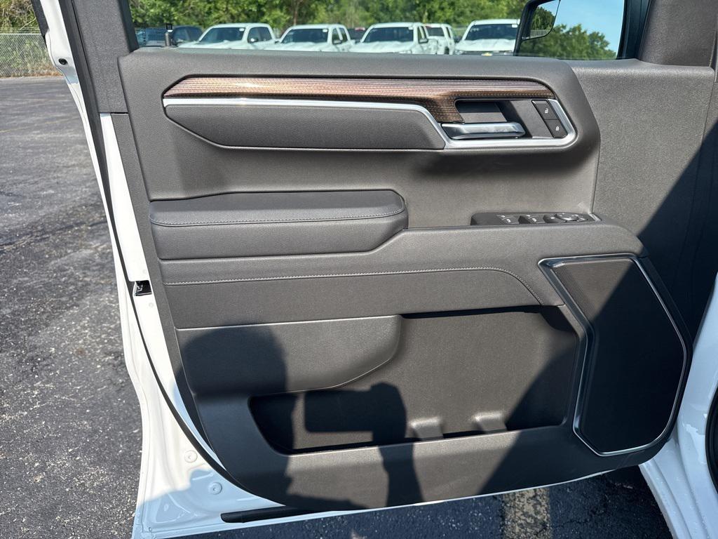 new 2025 Chevrolet Silverado 1500 car, priced at $43,903