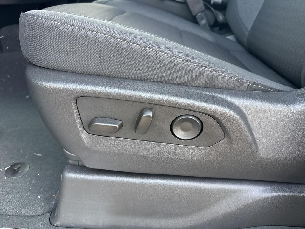 new 2025 Chevrolet Silverado 1500 car, priced at $43,903