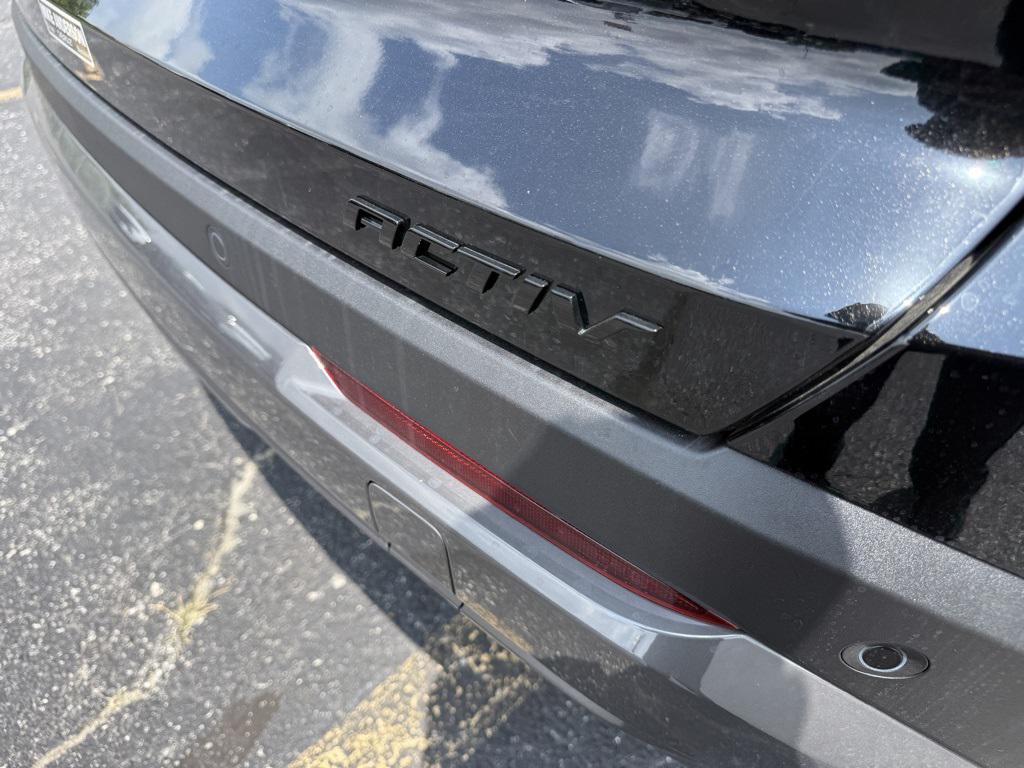 new 2026 Chevrolet Equinox car, priced at $31,653