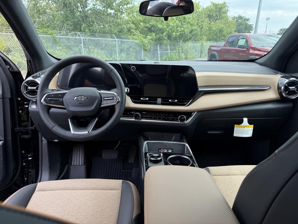 new 2026 Chevrolet Equinox car, priced at $31,653