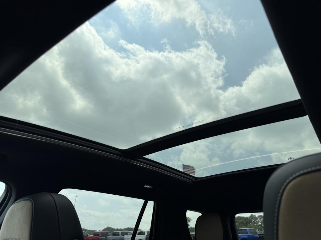 new 2026 Chevrolet Equinox car, priced at $31,653